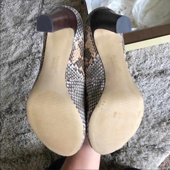 Franco Sarto Snakeskin Boa Open Toe Pump Heels - Picture 5 of 7